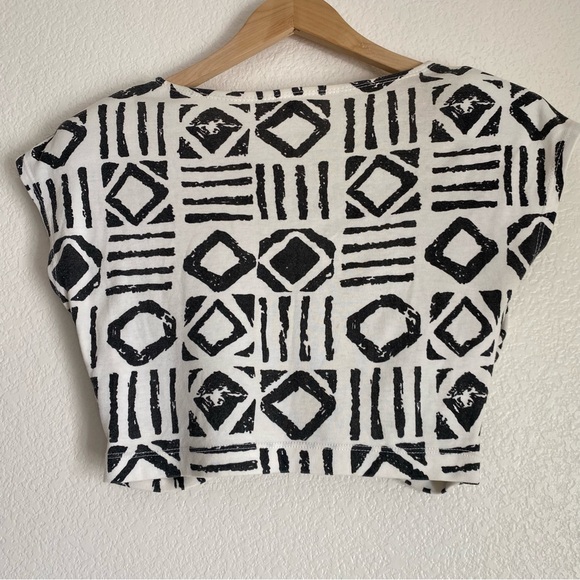 Vintage I'm a Smart Alec mudcloth tribal print crop top t-shirt, off white/black - Picture 3 of 12